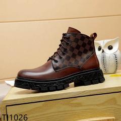 LV Short Boots Man 0822